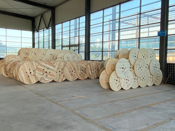 長飛(fei)光纖光纜