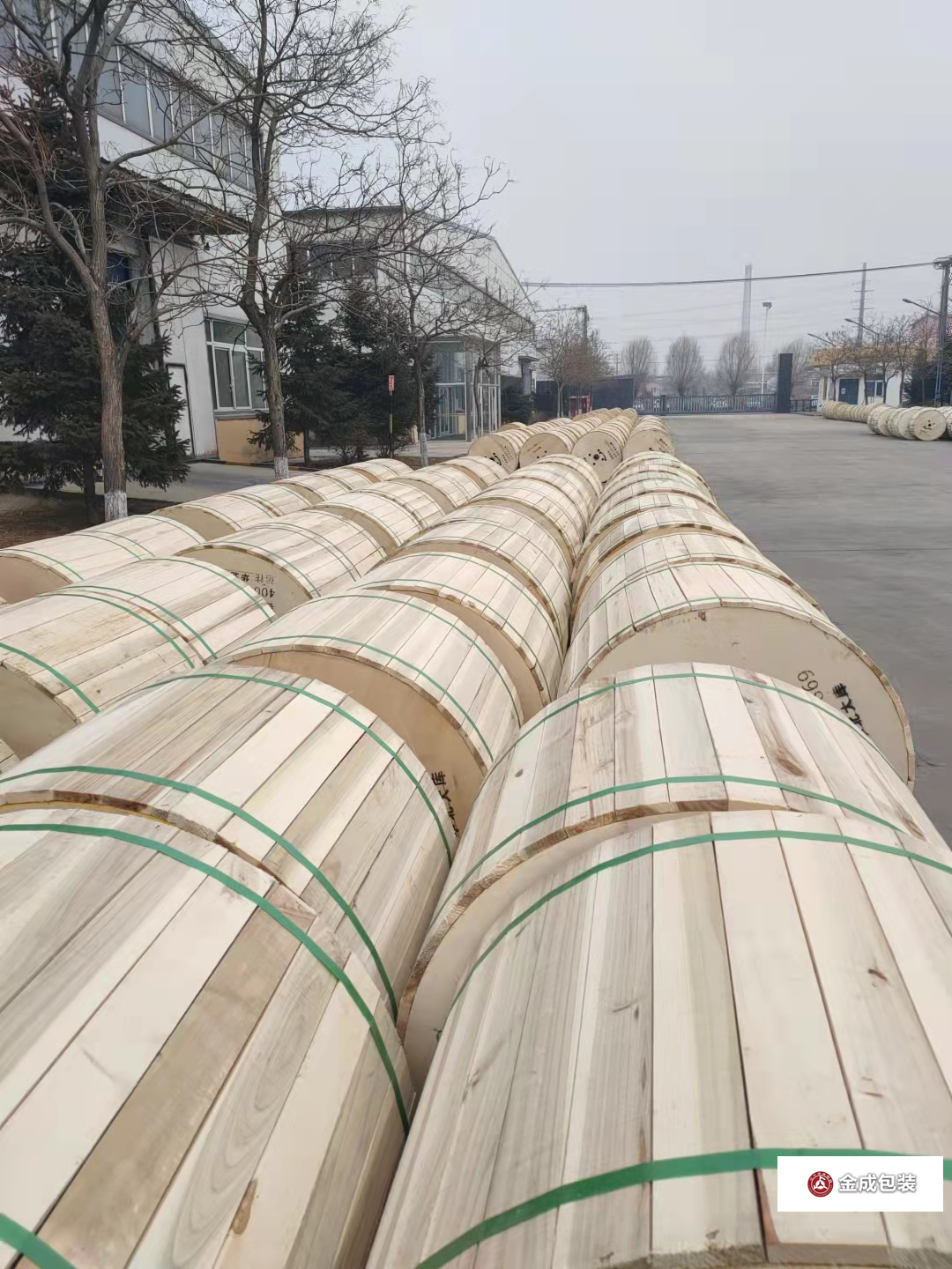 膠合闆光纜(lǎn)盤3